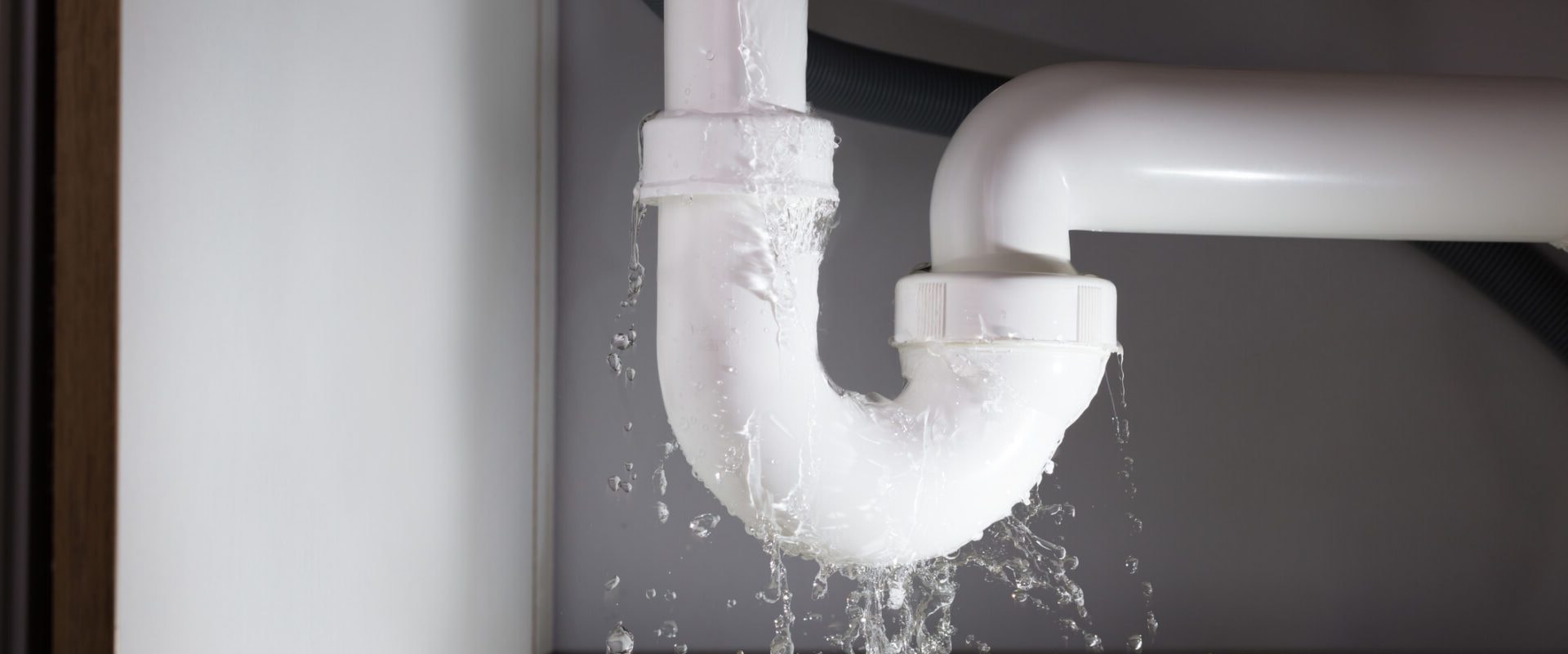 Minimizing Water Damage from Leaking Pipes